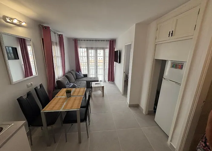 Wdb4 Windsor Danka Apartment